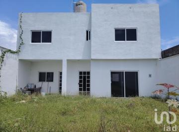 Casa · 120m² · 3 Recámaras · 2 Estacionamientos · Casa en Venta en Cuautla, Morelos. Ixcatepec, Gabriel Tepepa