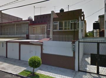 Casa de 3 habitaciones, Azcapotzalco · Venta de Casa en Sindicato Mexicano de Electricistas, Azcapotzalco, Cdmx.