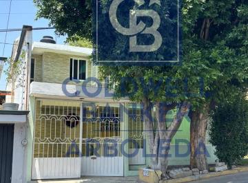 Casa · 165m² · 5 Recámaras · 1 Estacionamiento · Casa en Parque Residencial Coacalco