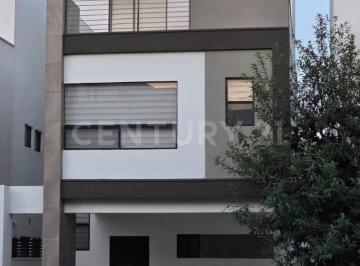 Casa · 184m² · 3 Recámaras · 2 Estacionamientos · Casa en Venta en Dominio Cumbres