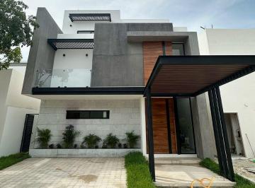 Casa de 4 habitaciones, Benito Juárez · Casa en Venta en Vía Cumbres, Cancún