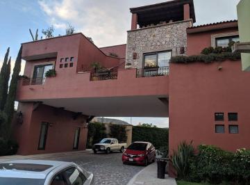 255f57e29b14dabf0b1a96298c632ad22598dbfcb6a6df3a2320ad1f8af80566 · Casa con Departamento Independiente en Venta en San Miguel de Allende
