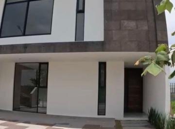 Casa de 3 habitaciones, León · Casa en Venta en Rinconada de Santa Fe II León Guanajuato