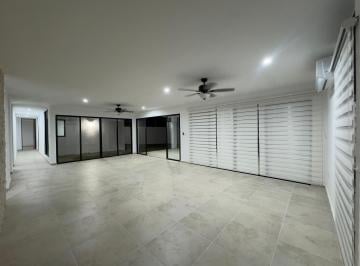 Casa de 3 habitaciones, Conkal · Casa de 1 Piso, con 3 Recámaras y Piscina.