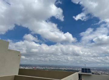 Casa · 450m² · 4 Recámaras · 3 Estacionamientos · Casa en Venta en Privada en Pedregal