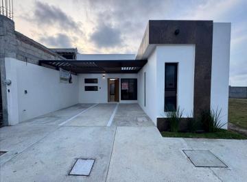 Casa de 3 habitaciones, Alvarado · Casa en Venta Lomas del Mediterráneo Riviera Veracruzana | Arlette Flores