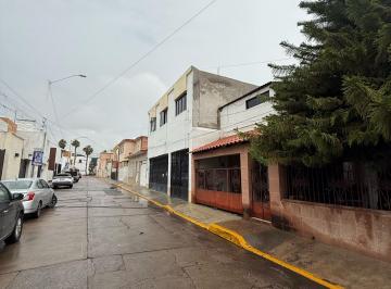 Casa · 250m² · 7 Recámaras · 2 Estacionamientos · Casa - Zona Centro