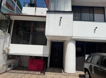 Casa de 4 habitaciones, Coyoacán · Venta de Casa en Paseos de Taxqueña Completamente Remodelada