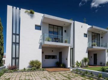 Casa de 2 habitaciones, Querétaro · Casa en Venta en Preserve Juriquilla, Oportunidad, Hermosos Acaboados, Jardín