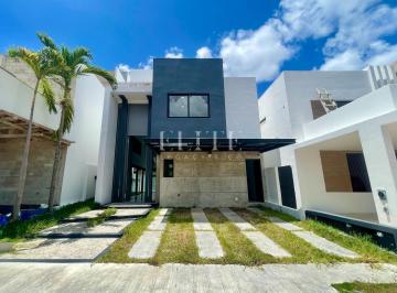 Casa · 310m² · 3 Recámaras · 2 Estacionamientos · Casa de 3 Recámaras en Venta en Residencial Vía Cumbres