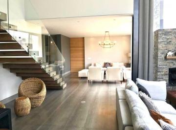 53c95085b761ede18ed7b45f25b17a38087ae51e74e225d8462af8b907e799a9 · En Venta Casa en Bosque Real a Estrenar Muy Iluminada