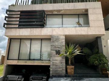 Casa · 343m² · 4 Recámaras · 4 Estacionamientos · Casa en Venta en Parque Viena, Lomas de Angelópolis, Puebla