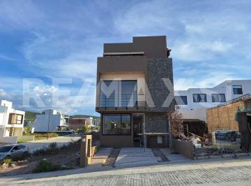 Casa de 3 habitaciones, El Marqués · Casa en Venta Capital Sur