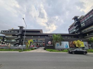 Local comercial · 50 Estacionamientos · Local Comercial Renta Plaza Malibu, Cumbres del Sol, Garcia Nl