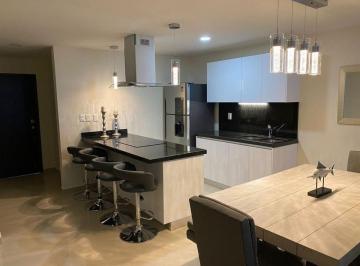 Departamento de 2 habitaciones, Mazatlán · Departamento en Venta Sobre El Malecón de Mazatlán