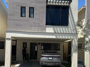 Casa · 174m² · 3 Recámaras · 2 Estacionamientos · Casa - Fraccionamiento Ferrara Residencial