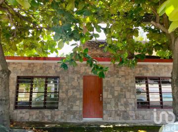Casa · 130m² · 2 Recámaras · 1 Estacionamiento · Casa en Venta en Veracruz