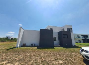 Quinta de 3 habitaciones, Montemorelos · Quinta en Venta en Montemorelos