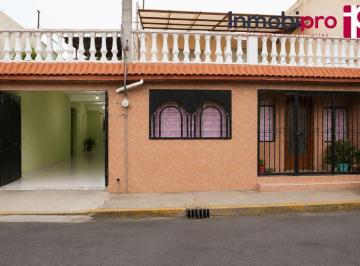 Casa · 240m² · 5 Recámaras · Casa en Venta en Sanjuan de Aragon