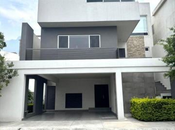 Casa de 3 habitaciones, Monterrey · Casa en Renta Puerta de Hierro Iberus