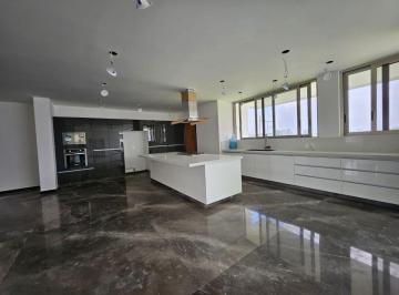 Casa de 5 habitaciones, Zapopan · Casa en Renta en Ayamonte Residencial