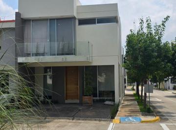Casa de 3 habitaciones, Tlajomulco de Zúñiga · Casa en Venta, Rinconada San Patricio, (Zona Galerías Sur - Punto Sur)