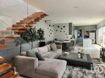 Casa · 350m² · 4 Recámaras · Venta de Casa en Zona Dorada, Cuernavaca, Morelos.