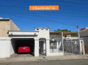Casa · 120m² · 2 Recámaras · 2 Estacionamientos · Casa en Venta