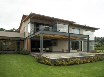 Casa de 4 habitaciones, Valle de Bravo · Última Casa Disponible en Fraccionamiento de Lujo (Valle de Bravo)