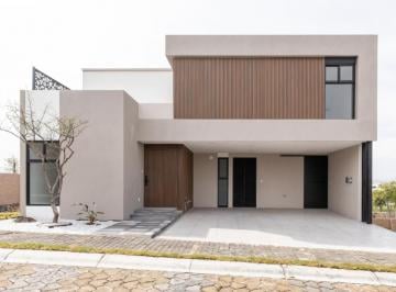 Casa · 262m² · 3 Recámaras · 2 Estacionamientos · Casa en Venta en Parque San Marino