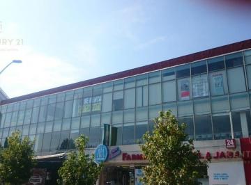 Oficina · 300m² · Oficina en Renta en Av Benito Juarez, Metepec