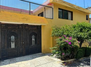 Casa · 423m² · 6 Recámaras · 4 Estacionamientos · Casa en Venta - (4)