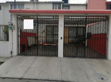 Casa · 96m² · 3 Recámaras · 2 Estacionamientos · Casa en Arcos de La Hacienda