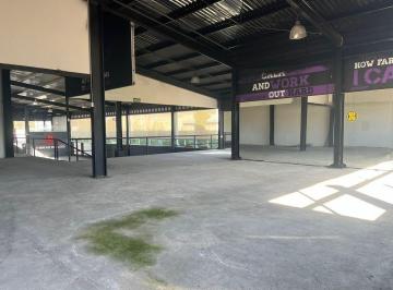 Terreno / Lote · 665m² · 30 Estacionamientos · Venta de Terreno Comercial con Construcción 1,749 m² en Ojuelos Zinacantepec