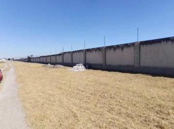 Terreno / Lote · 1600m² · Venta de Lote de Terreno en San Miguel Totocuitlapilco Metepec a un Costado de Condado del Valle