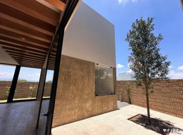 Casa de 4 habitaciones, Querétaro · Casa con 343 m² Superficie de Terreno y 4 Recámaras en Venta, La Espiga