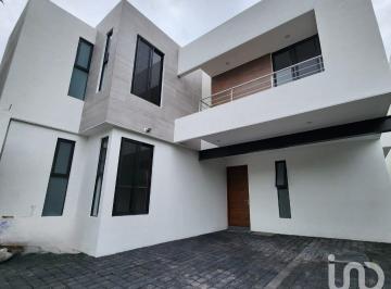 Casa · 270m² · 4 Recámaras · Venta de Casa en Zona Norte, Cuernavaca, Morelos.