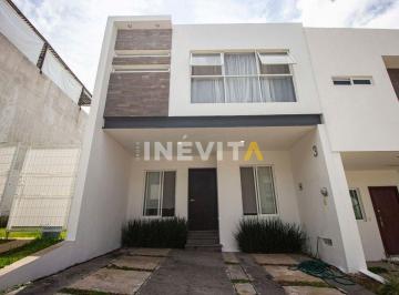 Casa de 3 habitaciones, Zapopan · Casa en Venta, Capital Norte, Zapopan