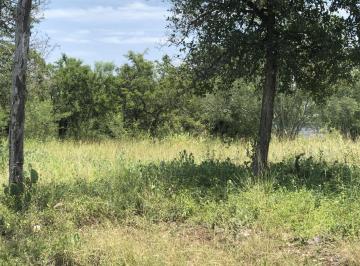 Casa · 1500m² · Casa en Tierra Propia