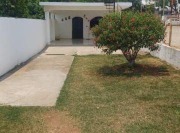 Casa · 200m² · 2 Recámaras · 2 Estacionamientos · Casa en Venta en Villa Parrilla