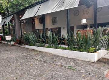 Local comercial · 1735m² · 25 Estacionamientos · Local - Jacarandas