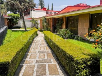 Casa · 708m² · 5 Recámaras · 5 Estacionamientos · Casa en Venta en Ciudad Satélite, Naucalpan, Estado de México.