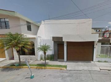 Casa de 4 habitaciones, Tepic · Hermosa Casa de Recuperación Bancaria en Tepic Nayarit *no Créditos*
