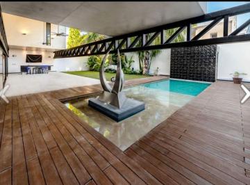 Casa de 3 habitaciones, Mérida · Casa en Venta en Merida Yucatan Montecristo