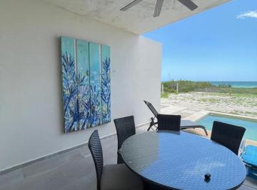 Villa · 205m² · 4 Recámaras · Se Vende Preciosa Villa Frente Al Mar en Km 33