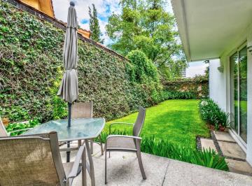 Casa de 4 habitaciones, Cuajimalpa de Morelos · Casa en Venta en El Molino, Zona Residencial Tranquila Cerca de Santa Fe con 300 m² de Jardín Privado