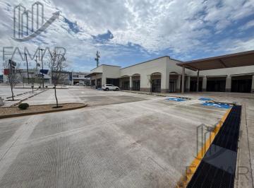 Local comercial · 36m² · 67 Estacionamientos · Local en Zarco