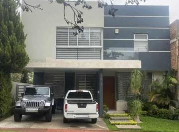 Casa en condominio de 3 habitaciones, Tlajomulco de Zúñiga · Casa en Venta en La Rioja Residencial