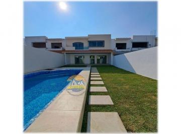 Casa de 4 habitaciones, Emiliano Zapata · Casa con Alberca Privada, Amplio Jardín, Acabados de Lujo