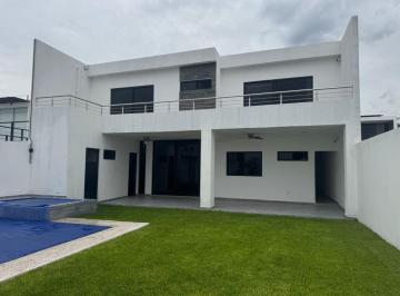 Casa · 423m² · 4 Recámaras · 2 Estacionamientos · Casa en Burgos Bugambilias